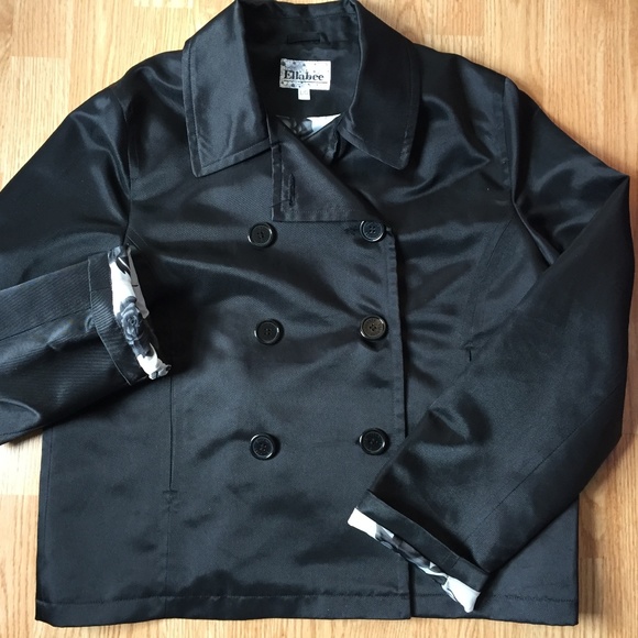 Black Spring/Fall Jacket with rose pattern lining - Picture 2 of 8